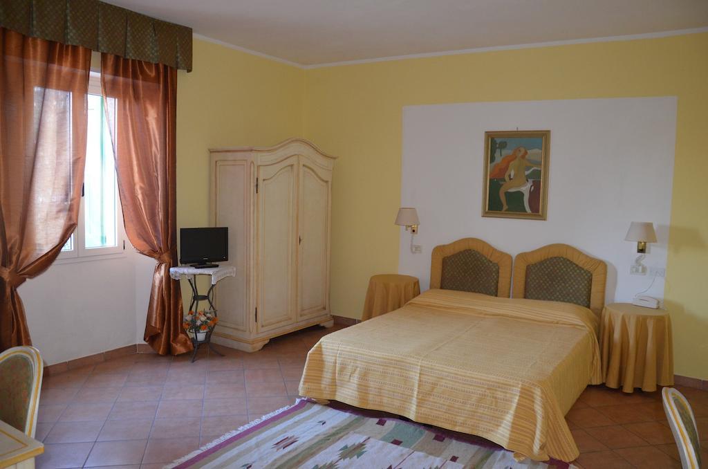 Hotel Il Fondaccio Lizzano In Belvedere Pokoj fotografie